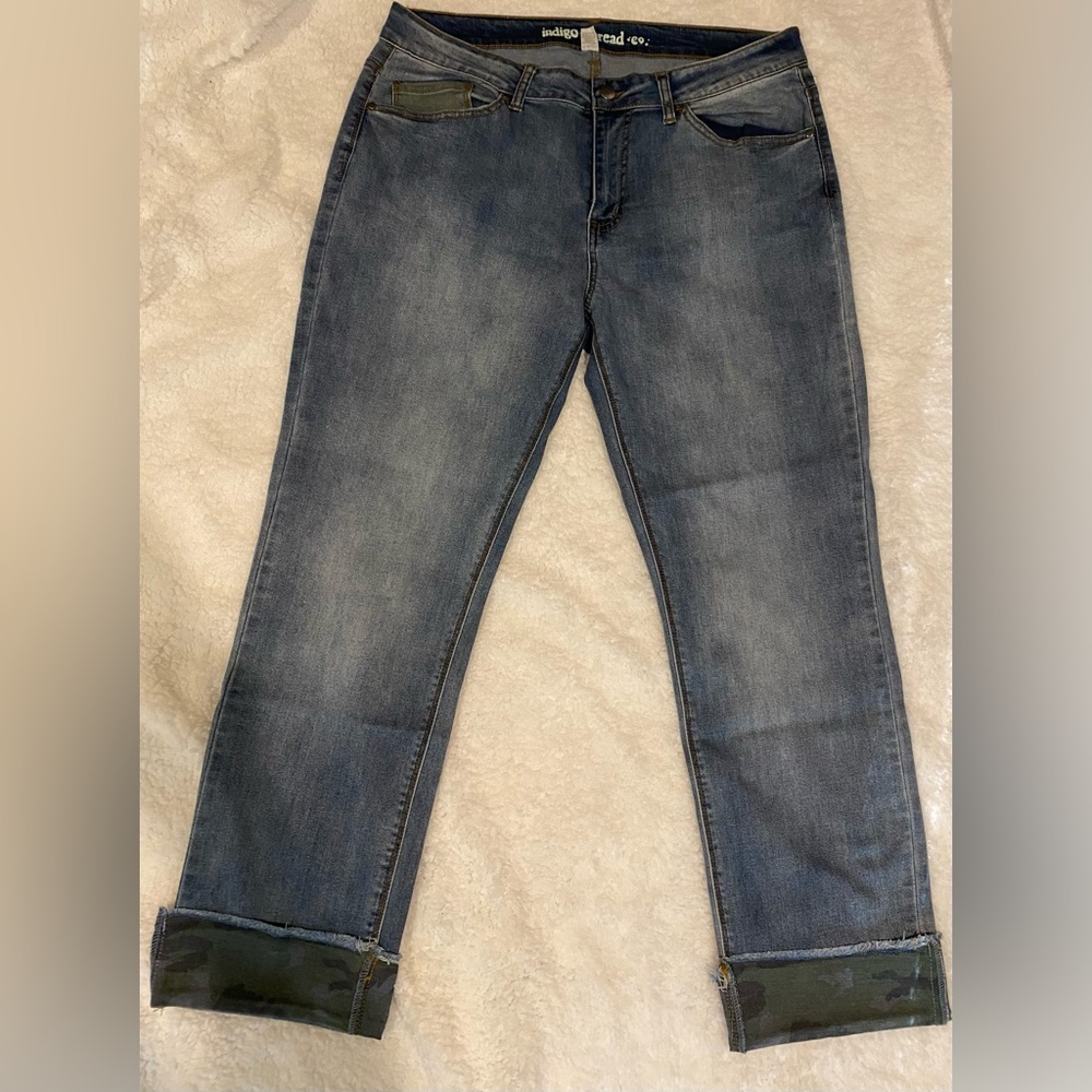 NWT Indigo Thread camo cuff jeans. SZ 10